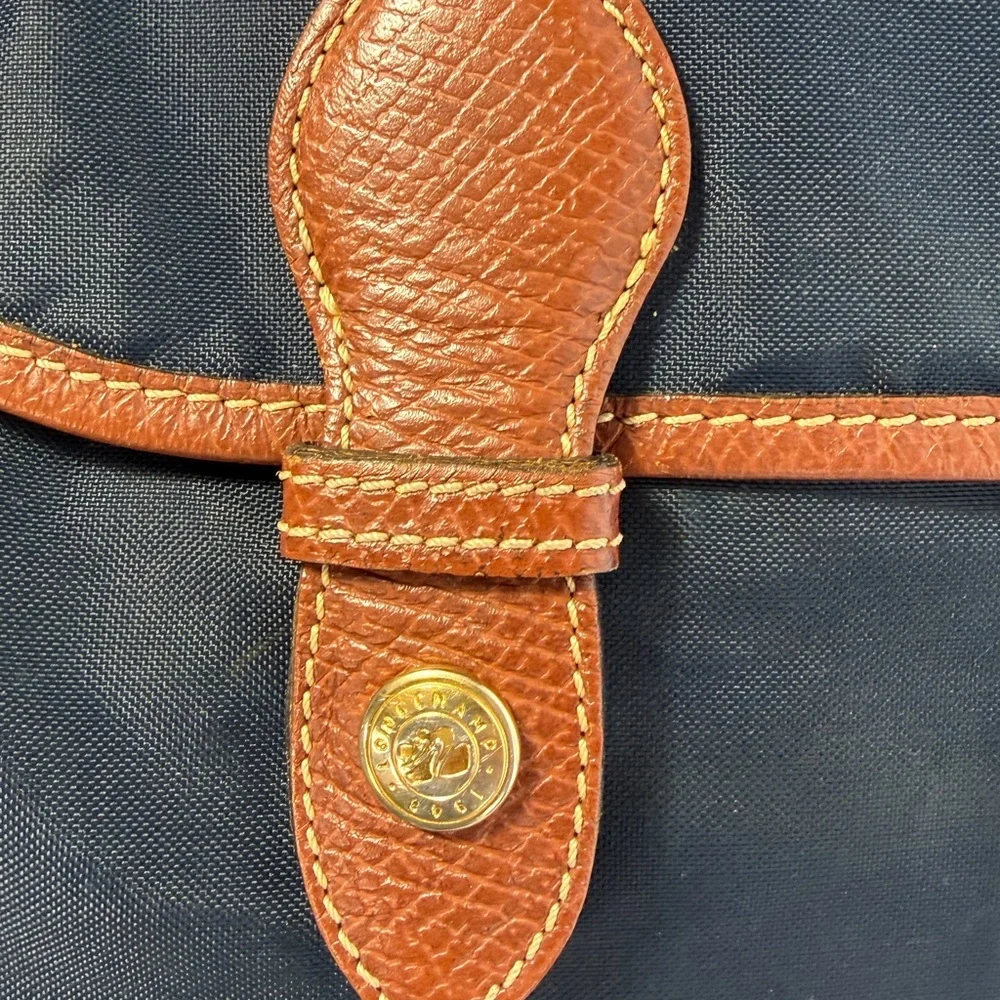 Longchamp Vintage Le Pliage Messenger Bag - Picture 9 of 12